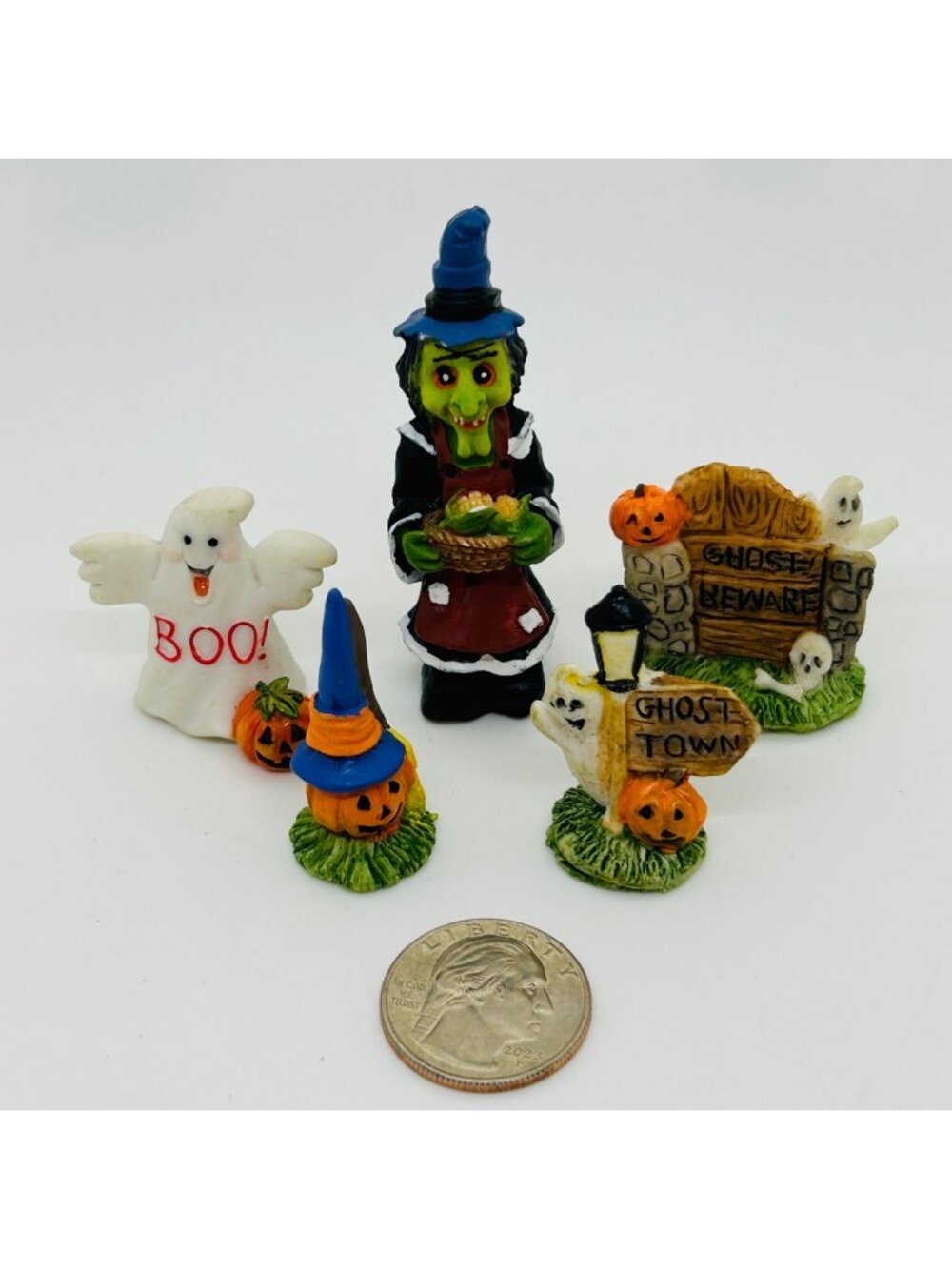 Vintage Miniature Halloween Figurine Village Sign Witch Ghost Pumpkin Tombstone - Picture 1 of 10